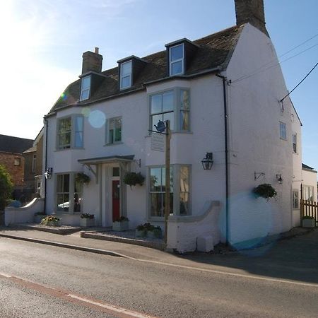 Old Riverview Guest House Earith Bagian luar foto