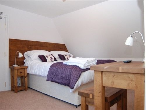 Old Riverview Guest House Earith Bagian luar foto