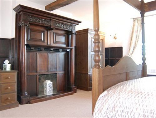 Old Riverview Guest House Earith Bagian luar foto
